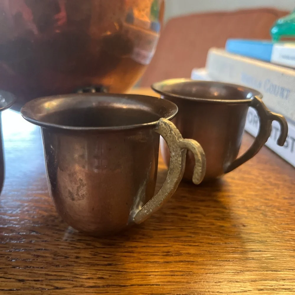 Small Copper Footed Cauldron Pot with Hanging Demitasse Cups Unusual! - Picture 6 of 7